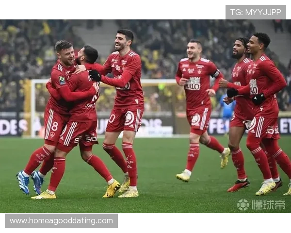 布雷斯特俱乐部历史发展与文化影响探讨及当代足球格局分析