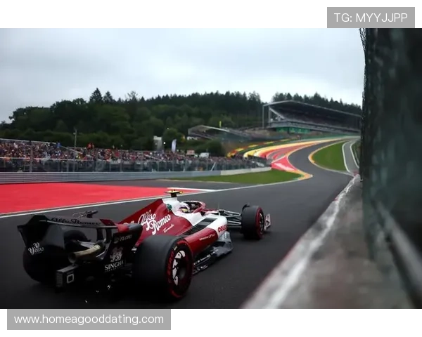 F1新赛季车队阵容揭晓 多位新星加入战局 引发赛季前激烈期待