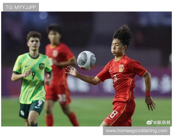 国足新星闪耀国际赛场勇夺关键进球带领球队逆转强敌再创历史辉煌