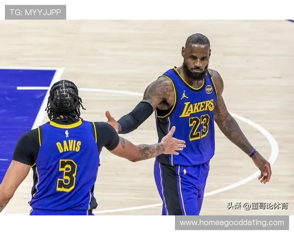 NBA今日头条：湖人胜勇士继续领跑西部 詹姆斯复出贡献全能表现