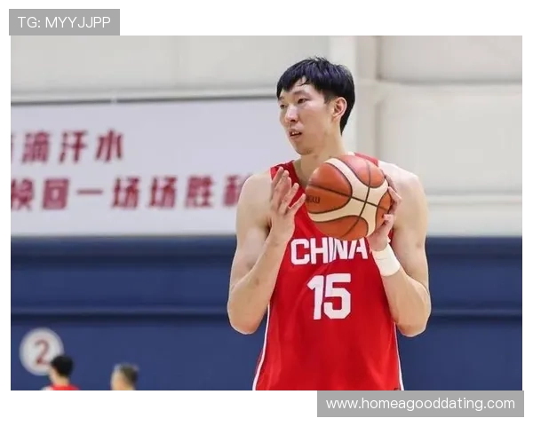 中国男篮全力备战世界杯预选赛 周琦伤情恢复积极状态回升