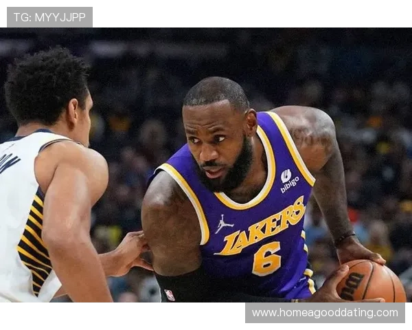 詹姆斯再次领衔湖人迎战勇士，NBA赛季焦点大战引发球迷热议